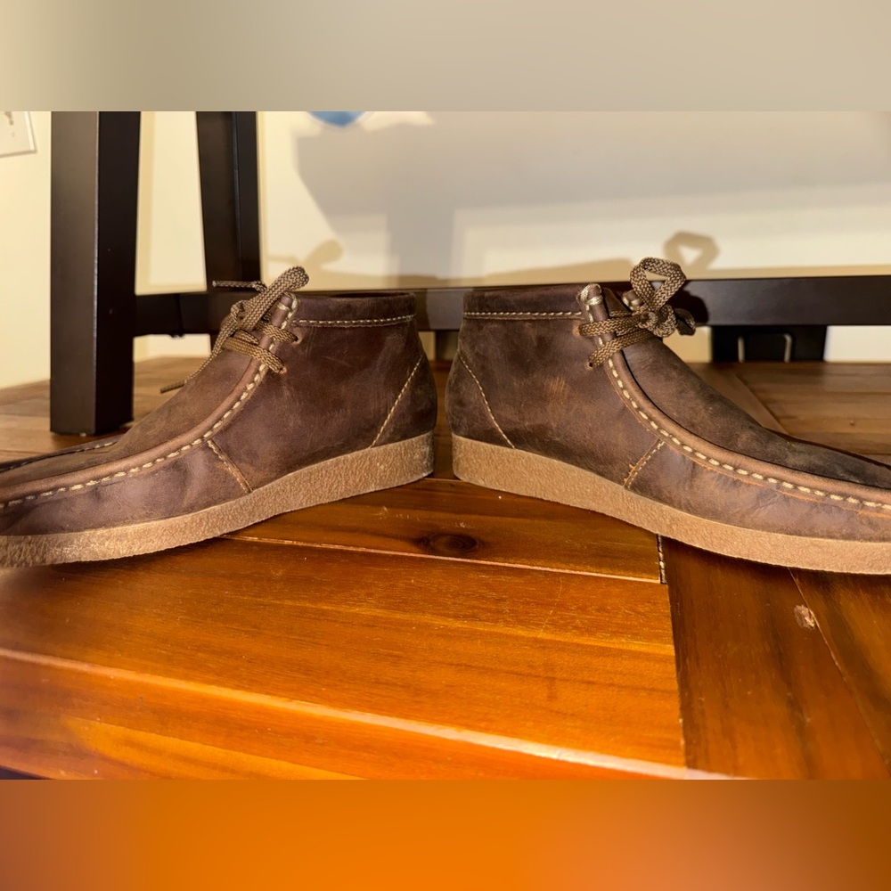 Clarks Brown Chukka Boots - Picture 3 of 5